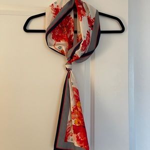 Chase bank lands end scarf